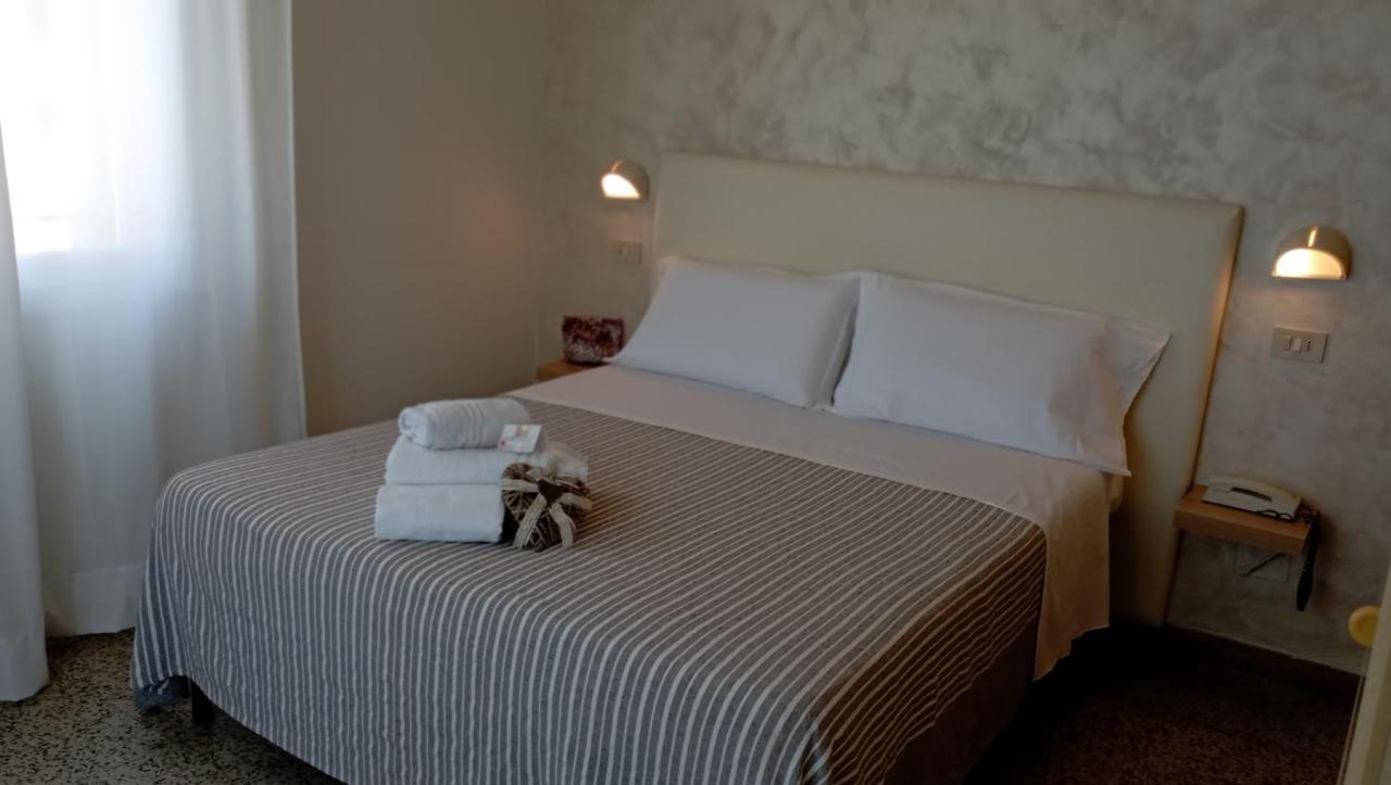 Hotel Raul Riccione Exterior photo